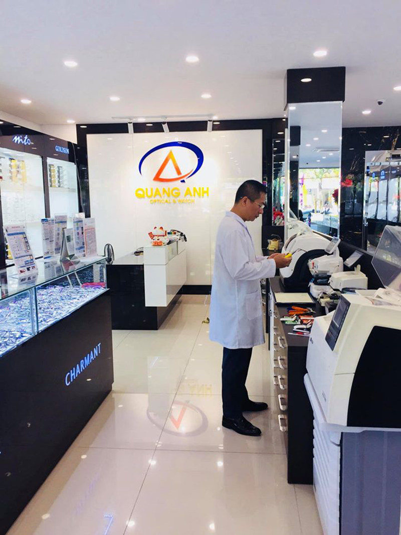 https://kinhmatquanganh.vn/